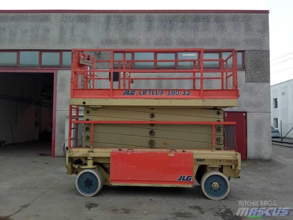 JLG 180-12 Šķerveida pacēlāji