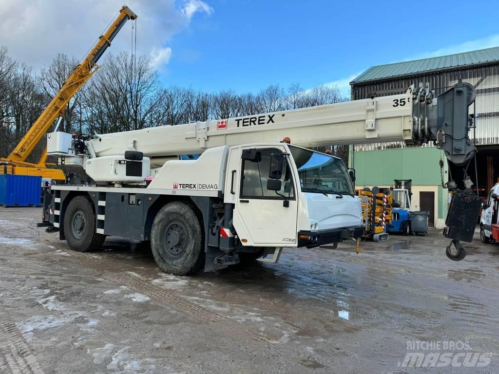 Terex AC 35 Celtņi nelīdzenām virsmām
