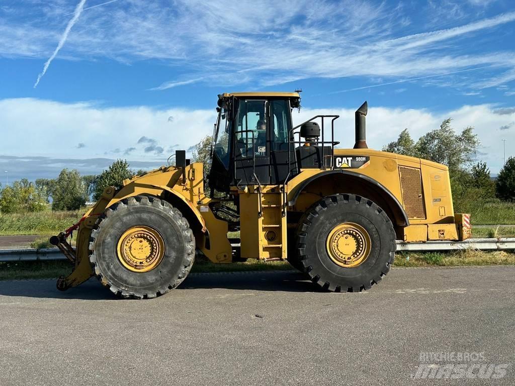 CAT 980H Iekrāvēji uz riteņiem