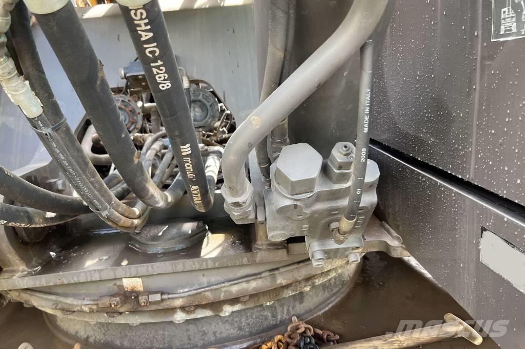 Volvo EC 240 C N L Kāpurķēžu ekskavatori