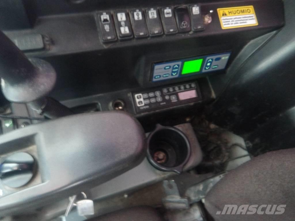 Takeuchi TB 295 W Ekskavatori uz riteņiem