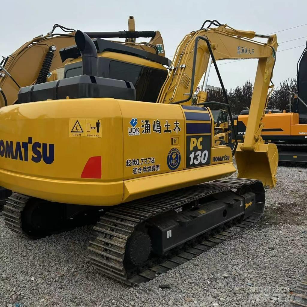 Komatsu 130-7 Kāpurķēžu ekskavatori
