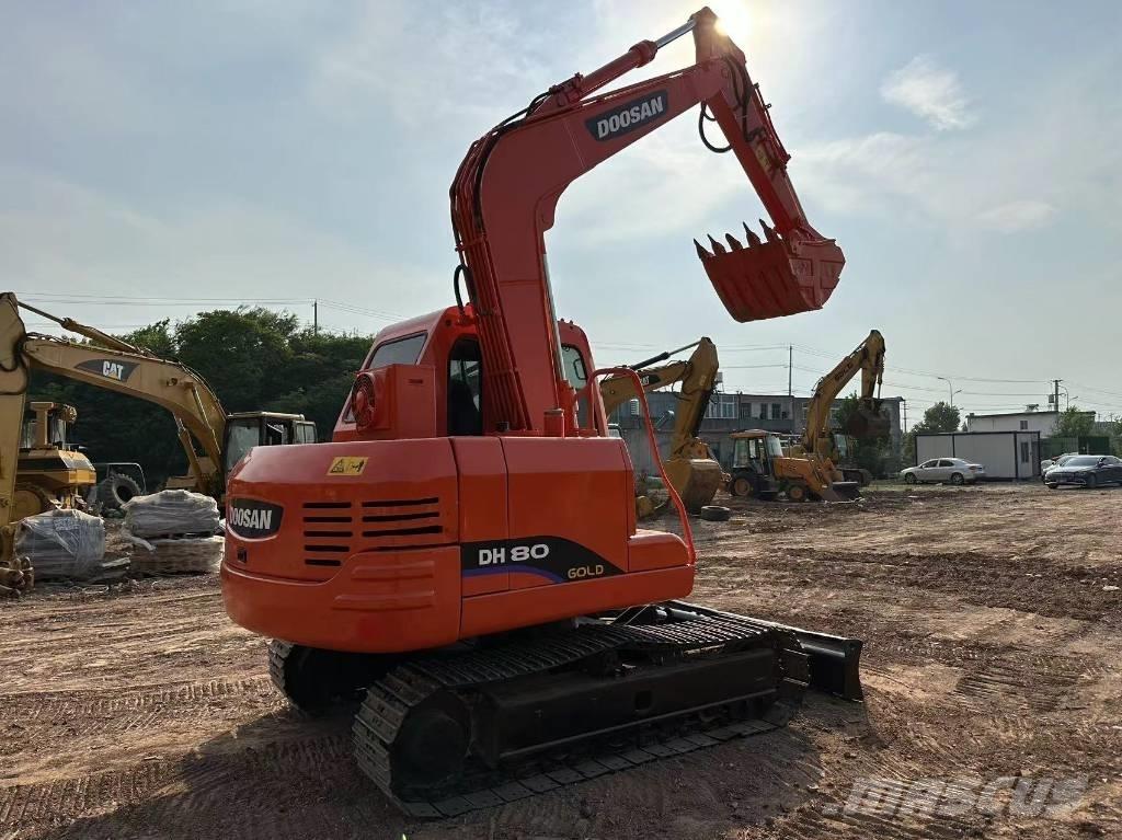 Doosan DH 80 Kāpurķēžu ekskavatori