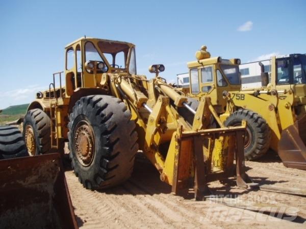 CAT 988 A Iekrāvēji uz riteņiem