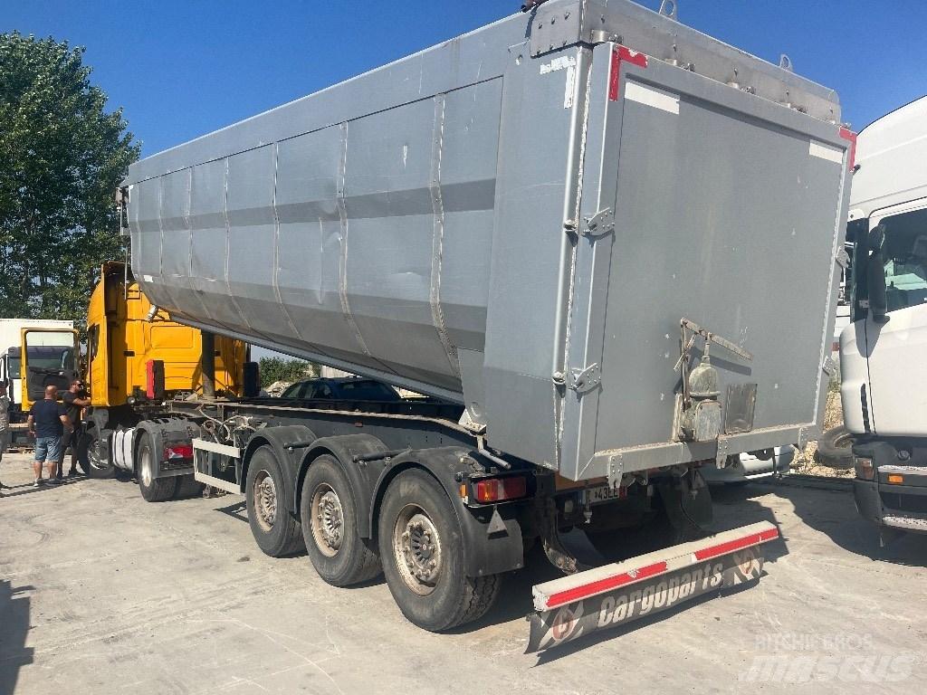 Kempf 45m3 Piekabes pašizgāzēji