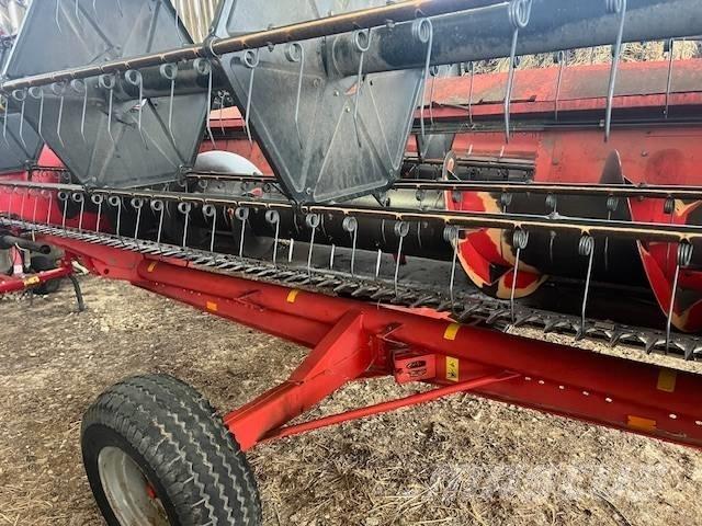 Massey Ferguson 30 Ražas novākšanas kombaini