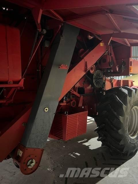 Massey Ferguson 30 Ražas novākšanas kombaini