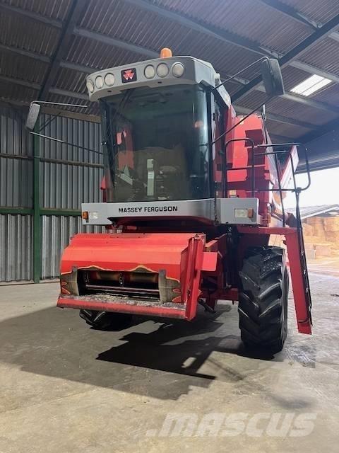 Massey Ferguson 30 Ražas novākšanas kombaini