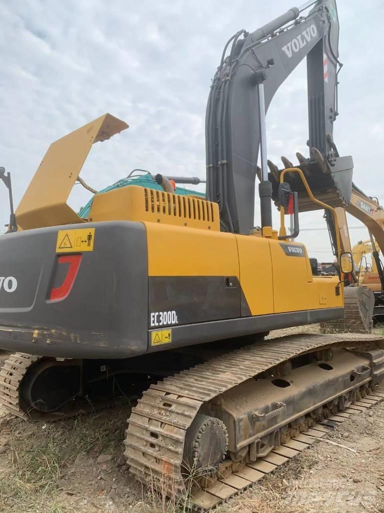 Volvo EC 300 D L Kāpurķēžu ekskavatori