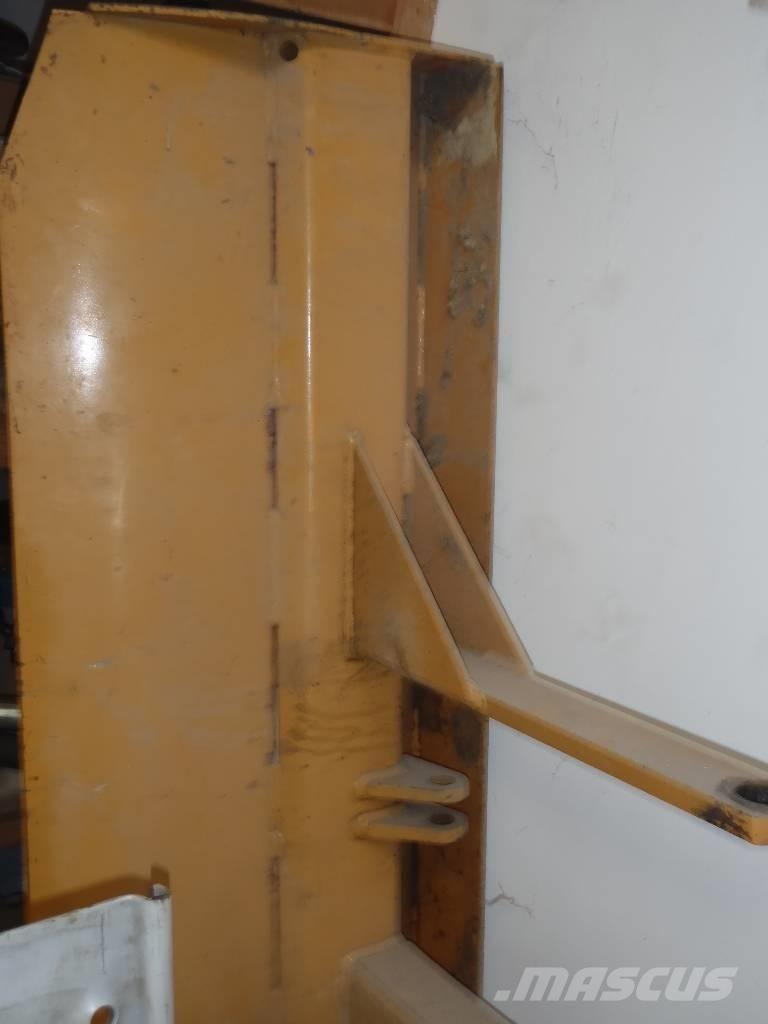 CASE TF 300 Tranšeju racēji