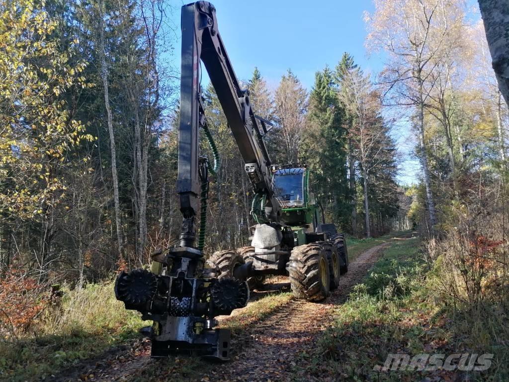 John Deere 1270 G Harvesteri