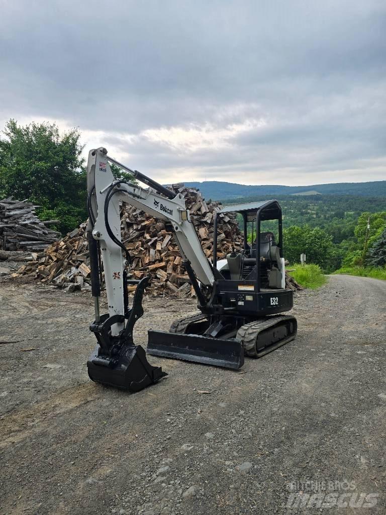 Bobcat E 32 Mini ekskavatori < 7 t