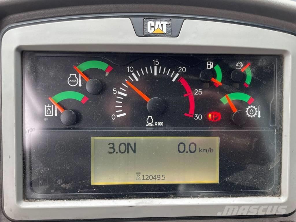 CAT 966M XE Iekrāvēji uz riteņiem