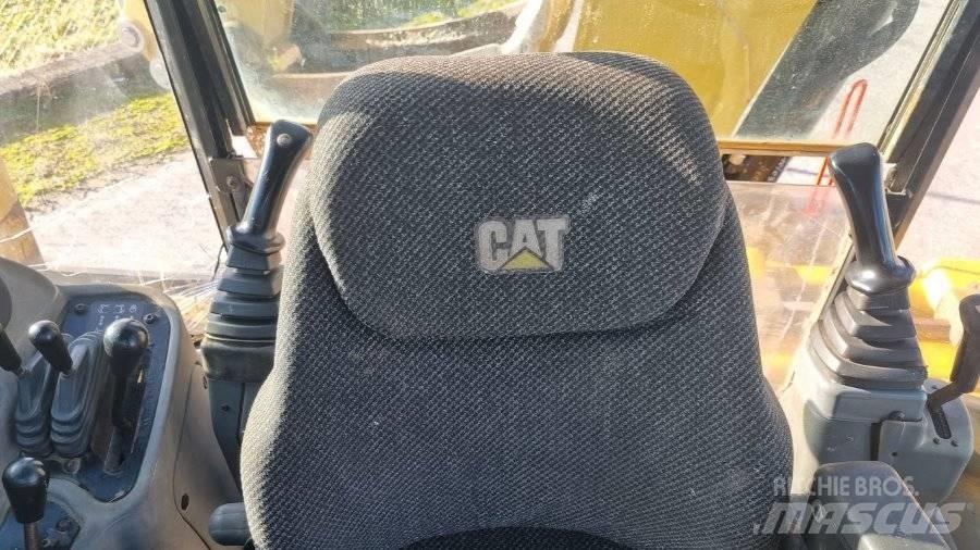 CAT 432 D 4x4 Ekskavatori-iekrāvēji