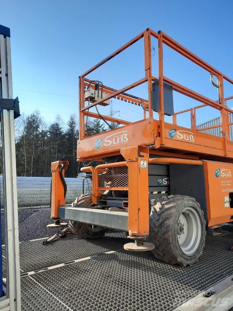 SkyJack SJ 6826 RT Šķerveida pacēlāji