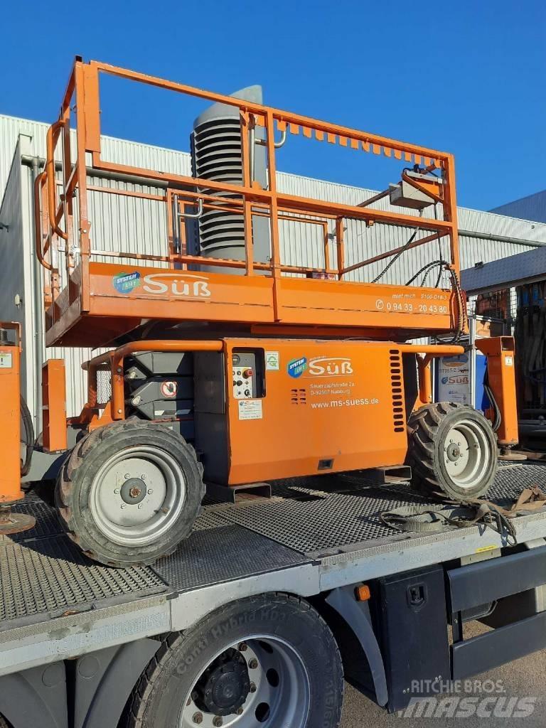 SkyJack SJ 6826 RT Šķerveida pacēlāji
