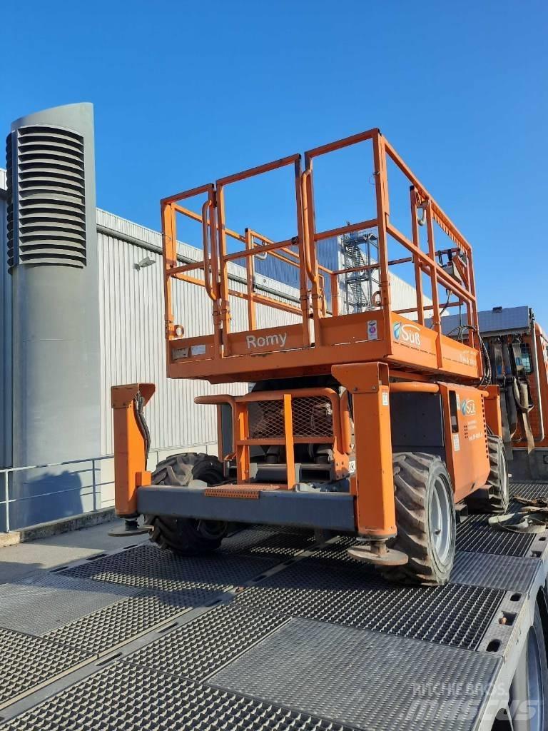 SkyJack SJ 6826 RT Šķerveida pacēlāji