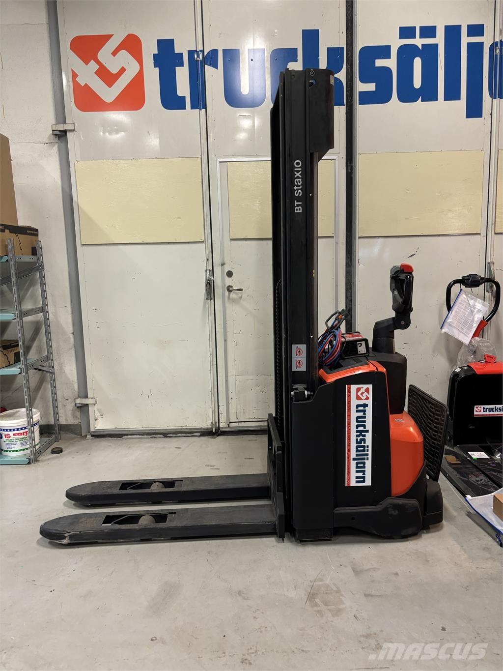 Toyota SWE120 Pašgājēji krautnētāji