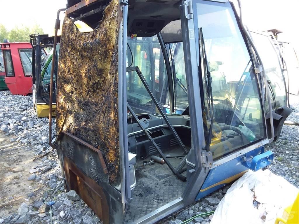 Rottne F18 Kabīnes un interjers