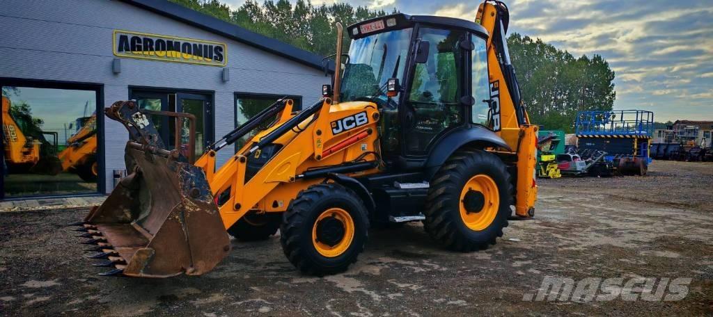 JCB 3 CX Ekskavatori-iekrāvēji