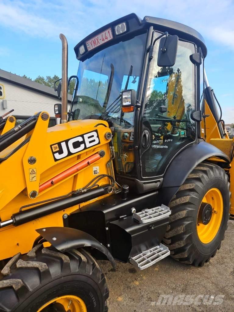 JCB 3 CX Ekskavatori-iekrāvēji