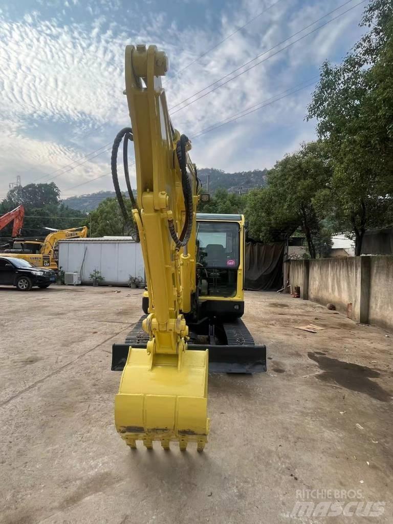 Hyundai R60-9 Kāpurķēžu ekskavatori