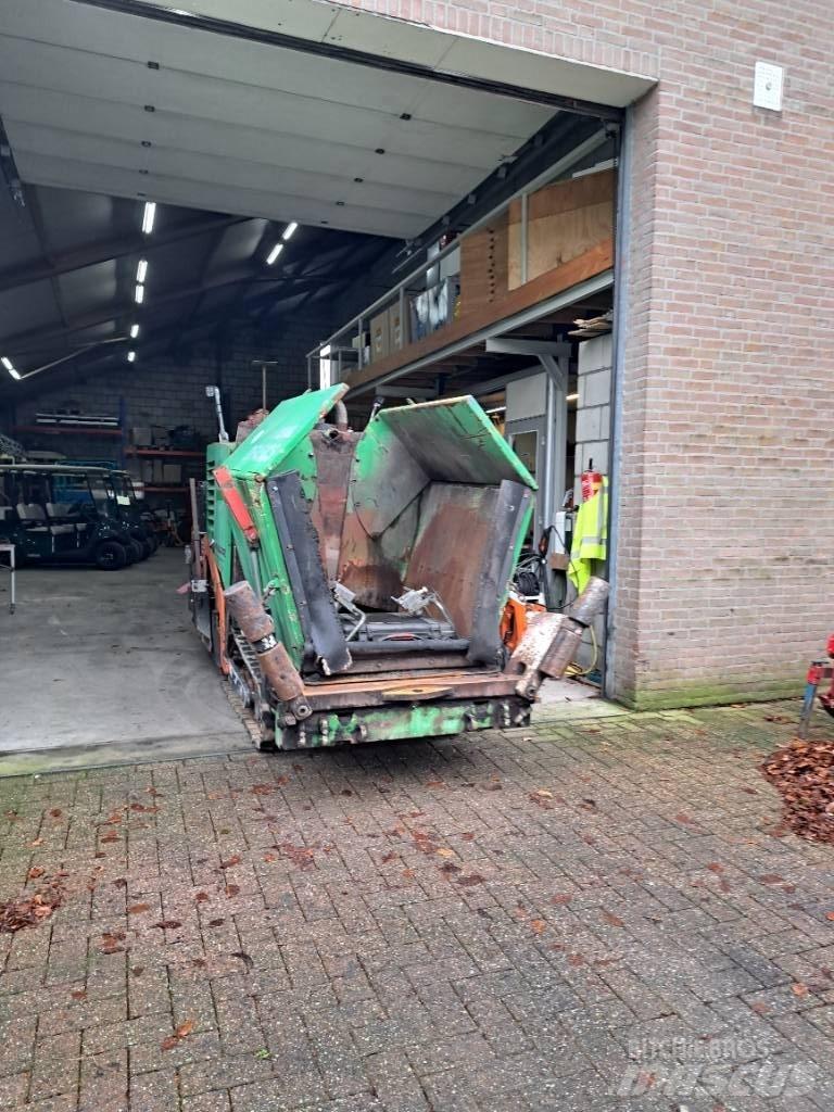Demag 45 Asfalta klājēji