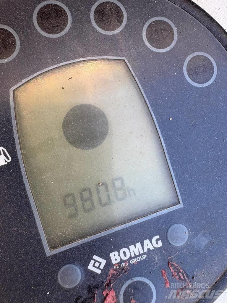 Bomag BW 100 AD-5 Divvalču grunts veltņi