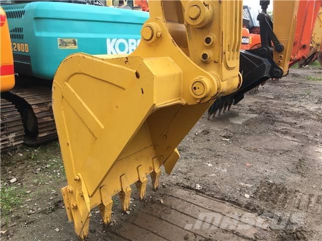 Komatsu PC 200 Kāpurķēžu ekskavatori
