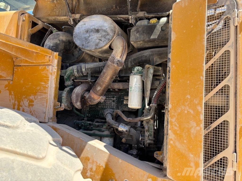 Volvo L 220 E Iekrāvēji uz riteņiem