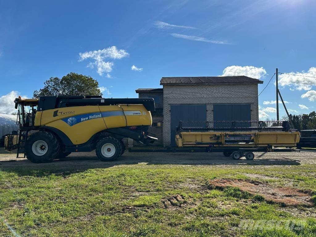 New Holland CX 8070 Ražas novākšanas kombaini
