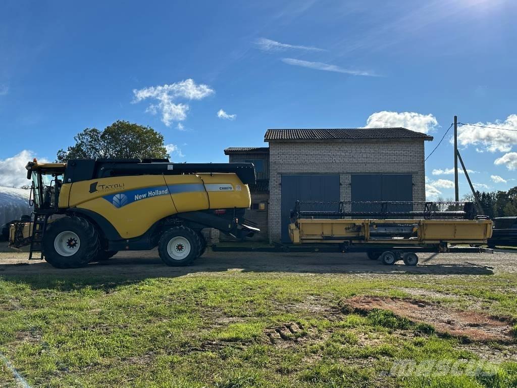 New Holland CX 8070 Ražas novākšanas kombaini