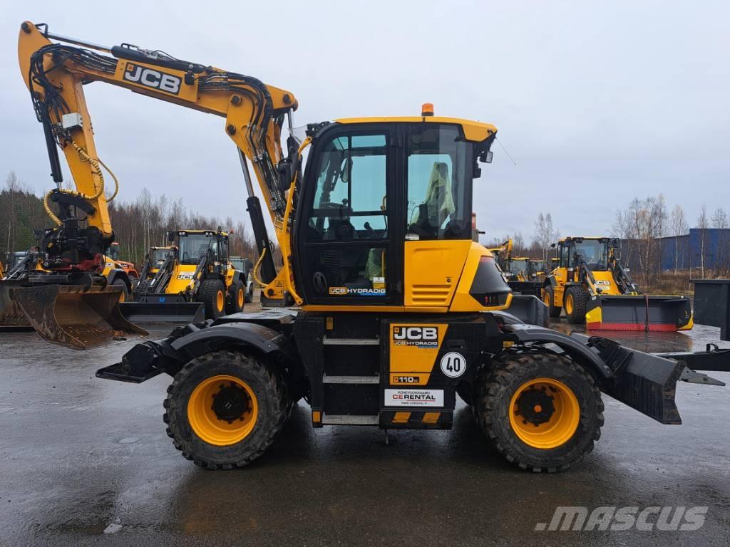 JCB Hydradig Ekskavatori uz riteņiem