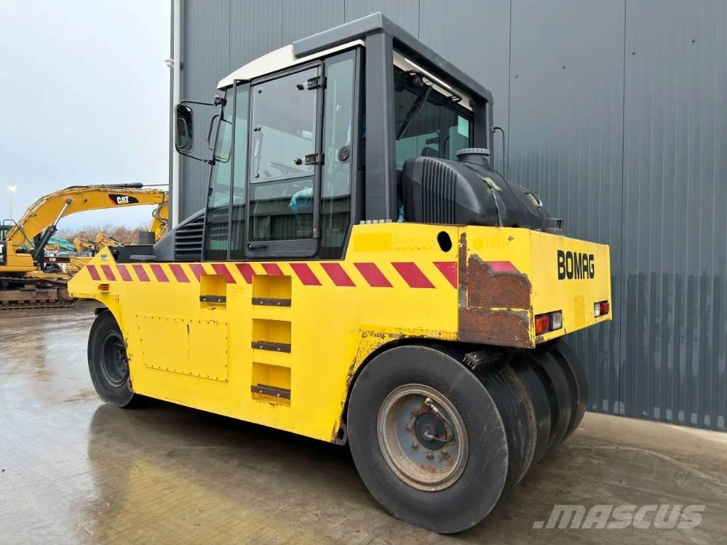 Bomag BW24R Pneimatiskie veltņi