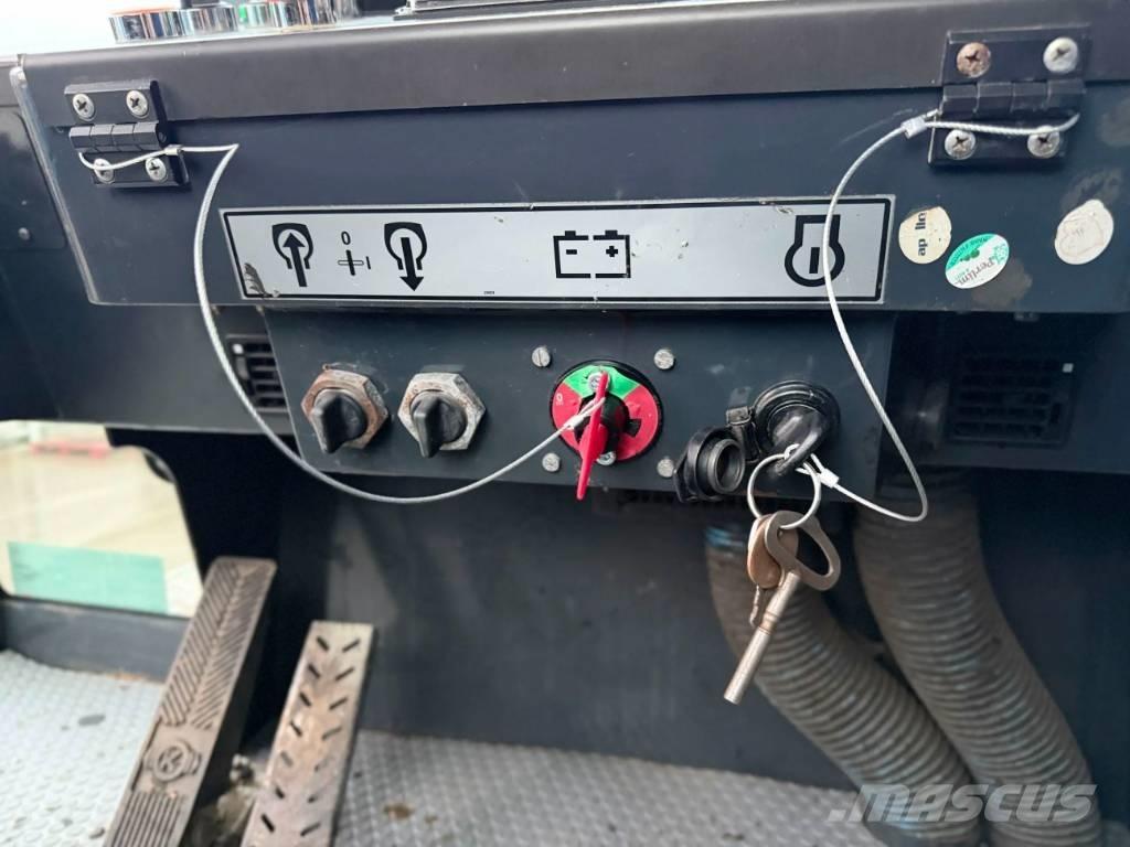 Bomag BW24R Pneimatiskie veltņi