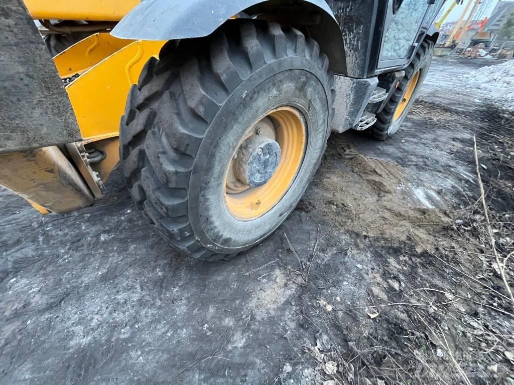 JCB 540-140 Teleskopiskie manipulatori