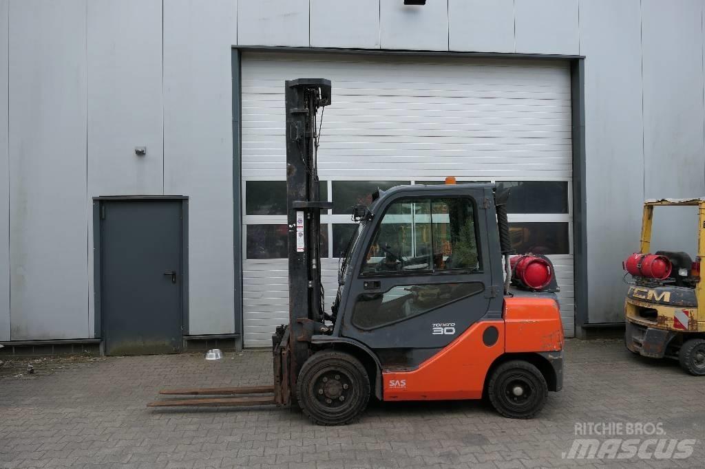 Toyota 02-8 FGF 30 LPG tehnika