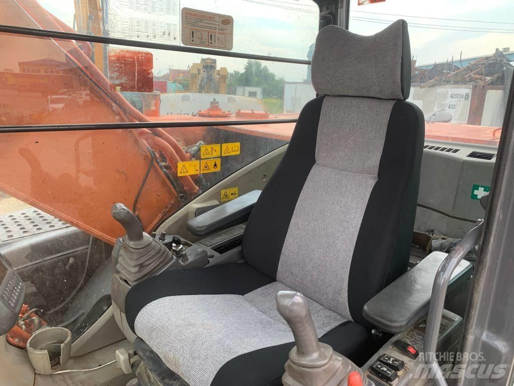 Hitachi ZX 180 LC-3 Kāpurķēžu ekskavatori