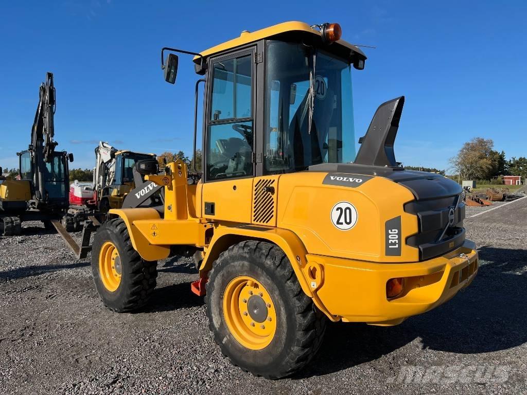 Volvo L 30 G Iekrāvēji uz riteņiem