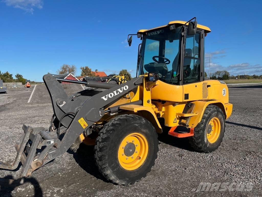 Volvo L 30 G Iekrāvēji uz riteņiem