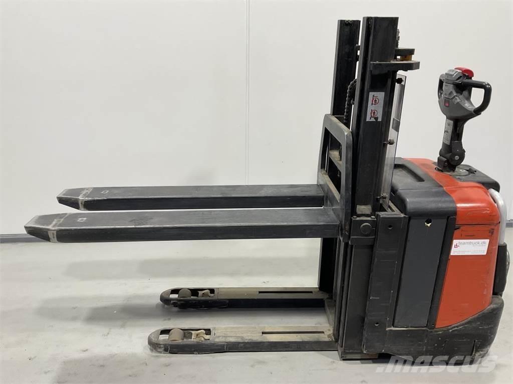 BT SPE125L Pašgājēji krautnētāji