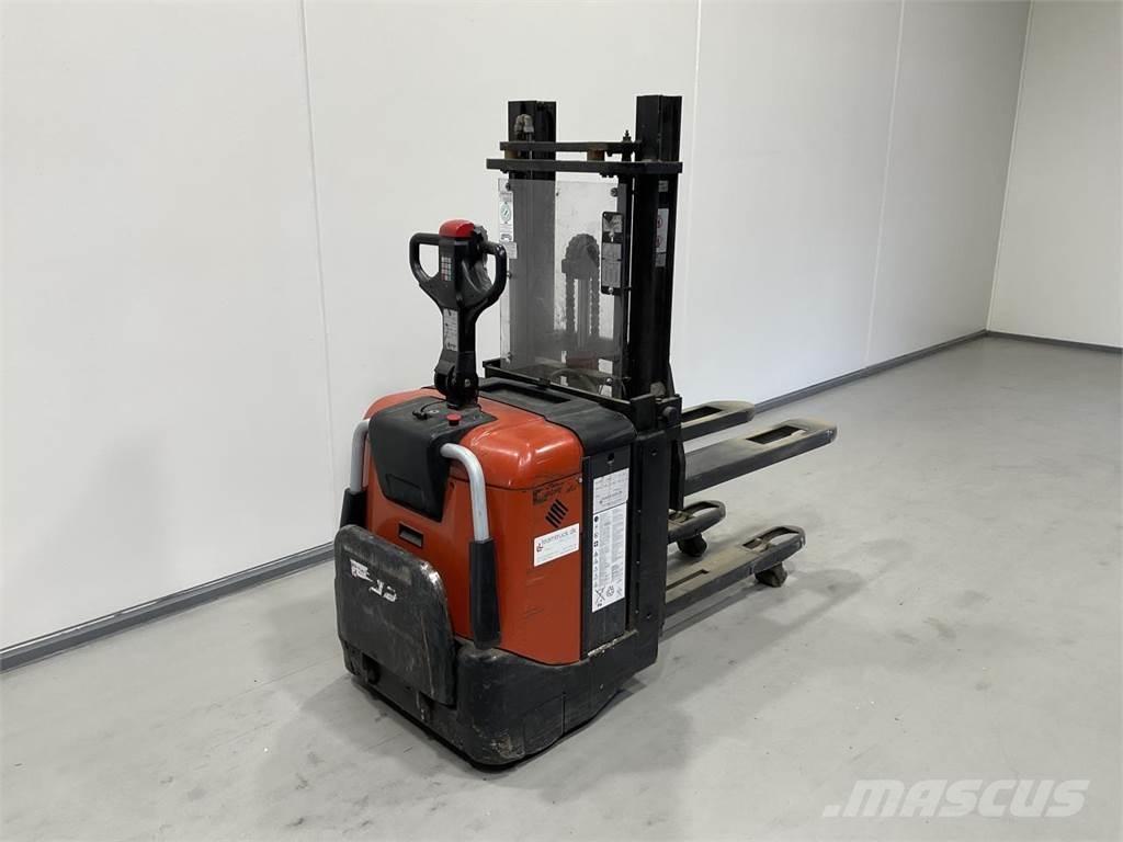 BT SPE125L Pašgājēji krautnētāji