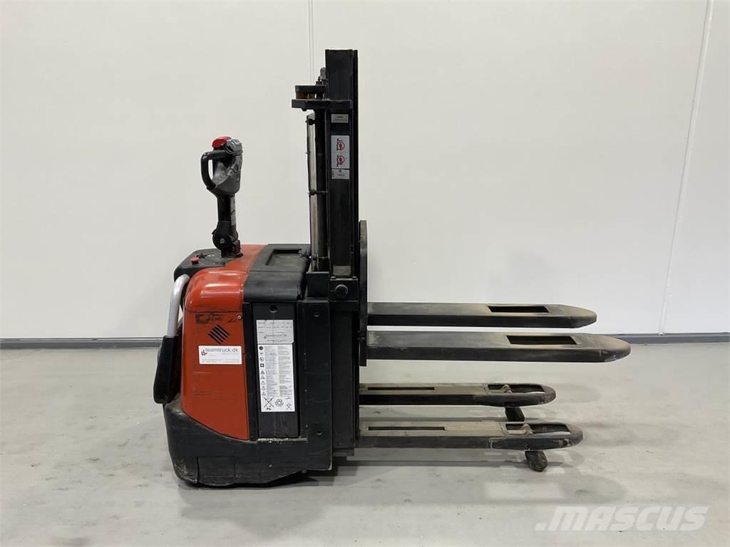 BT SPE125L Pašgājēji krautnētāji