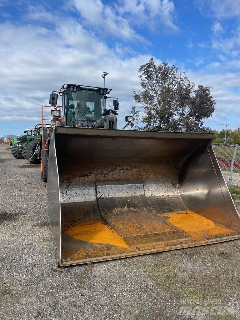 Doosan DL 380-7 Iekrāvēji uz riteņiem