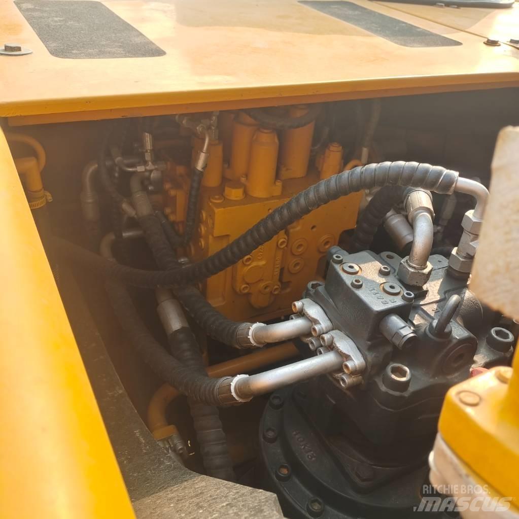 Sany SY215C Kāpurķēžu ekskavatori