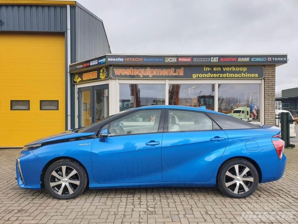 Toyota Mirai Automašīnas