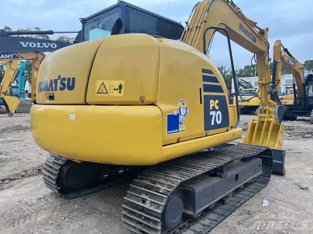 Komatsu PC 70-8 Kāpurķēžu ekskavatori