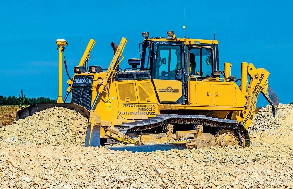 Komatsu D65 EX-18 Kāpurķēžu buldozeri