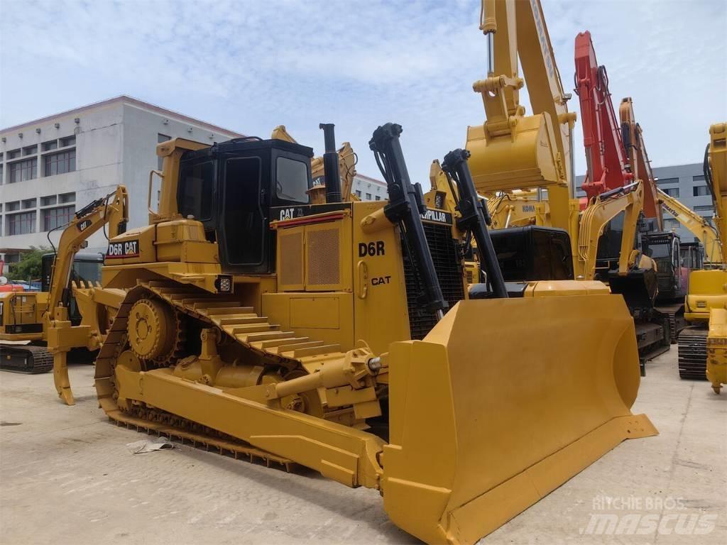 CAT D 6 R Kāpurķēžu buldozeri