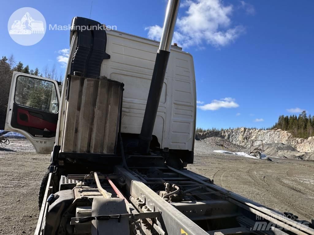 Volvo FMX 500 Treileri ar āķi
